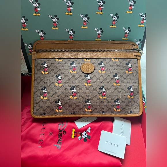 New Gucci X Disney GG Canvas Mickey Mouse Pouch Clutch Bag - Picture 9 of 16